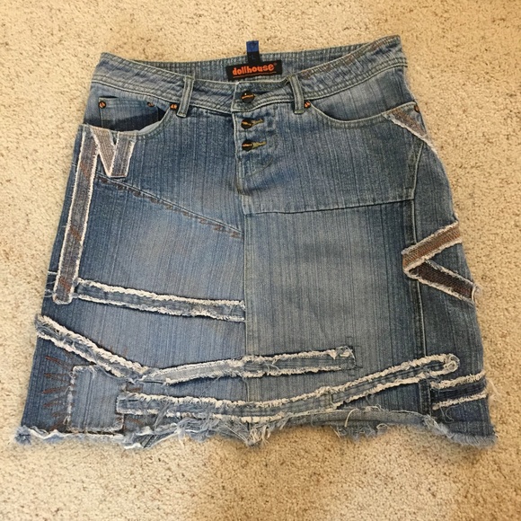 Dollhouse Dresses & Skirts - Dollhouse Denim Distressed Skirt. Women’s Size L.